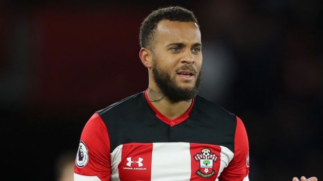 Arsenal has missed out on the signature of Ryan Bertrand after the left-back agreed to join Leicester City. - Bóng Đá