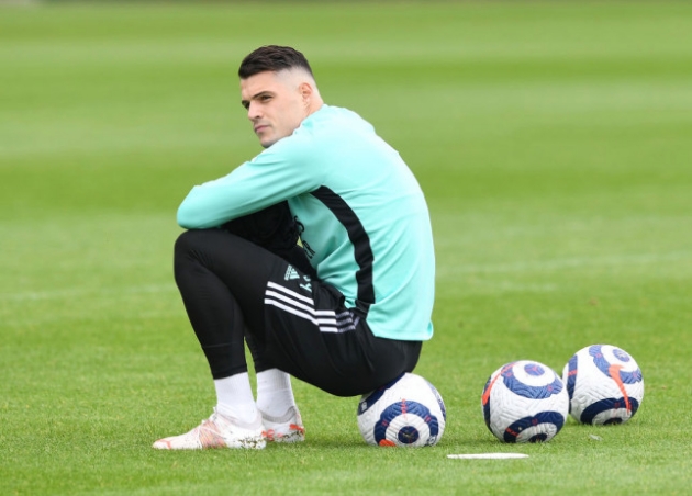Roma-linked Granit Xhaka leaving Arsenal this summer would ‘not be a blow at all’, says Kevin Campbell - Bóng Đá