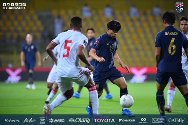 TRỰC TIẾP UAE 2-0 Thái Lan (H2): Thái Lan vực dậy? - Bóng Đá