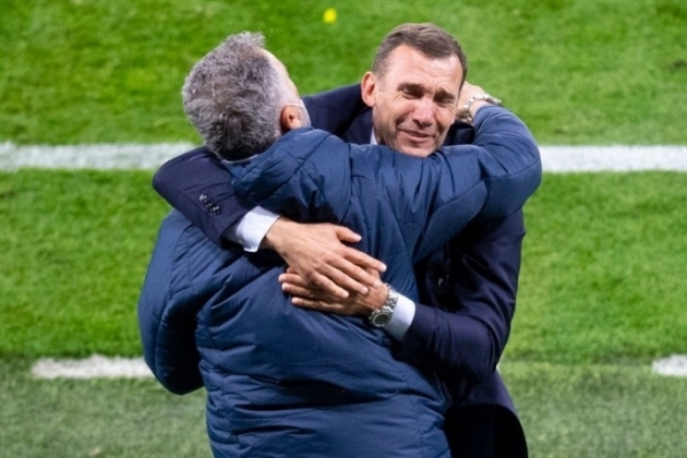 'England don't scare us': Ukraine boss and former Chelsea striker Andriy Shevchenko urges his players to seize the chance to record another  - Bóng Đá