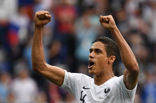 Varane wants to train tomorrow after promo shots and in-house media to stake claim for a start against Leeds - Bóng Đá