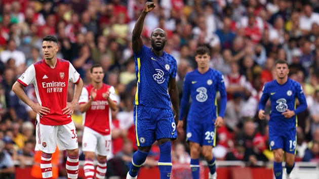 Arsenal bại trận trước Chelsea.