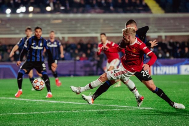 Formation, Bailly and Van de Beek roles - Five problems Manchester United must solve before Man City - Bóng Đá