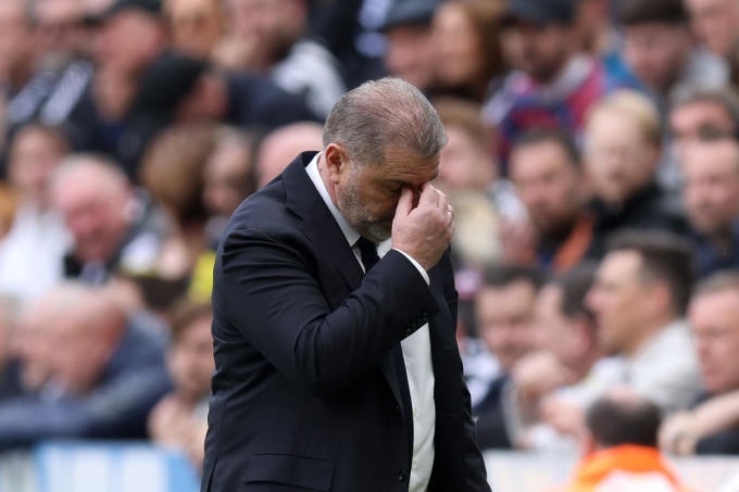 Postecoglou thất vọng khi hàng công Tottenham quá kém cỏi.