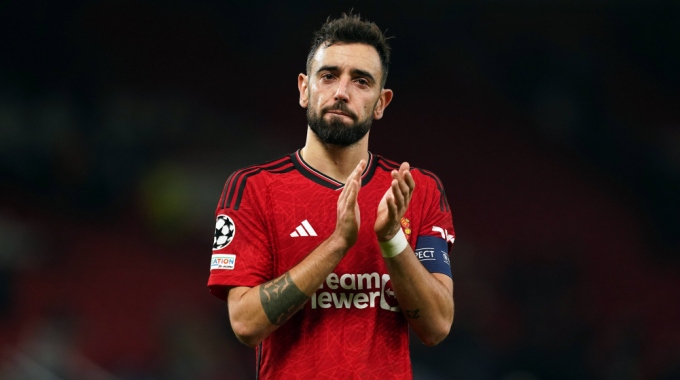 Man United phải công bằng với Bruno Fernandes - Bóng Đá