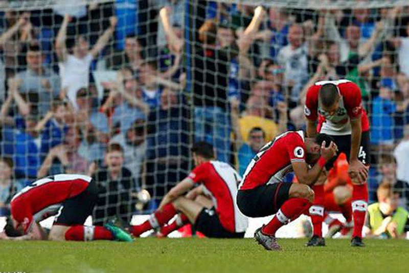 Swansea và trò bẩn với Southampton trước trận chiến trụ hạng - Bóng Đá