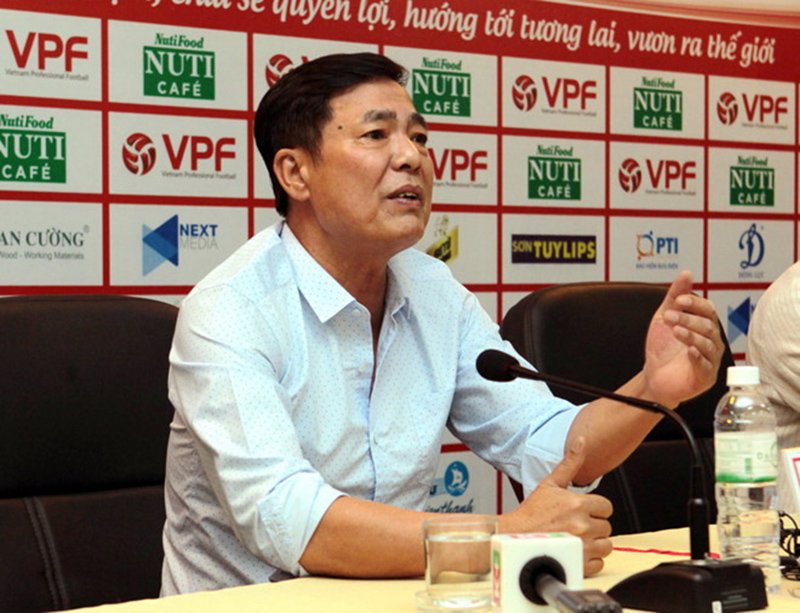 VPF họp xử lý ông Trần Mạnh Hùng trong chiều nay - Bóng Đá