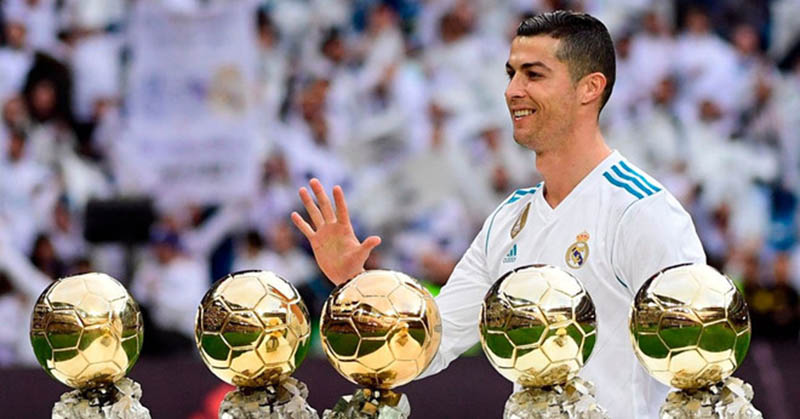 Ronaldo: Siêu sao đi ngược lại định kiến đám đông - Bóng Đá