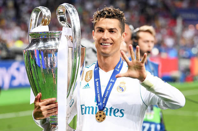 Bạn thân tiết lộ nguyên nhân Ronaldo buồn ở Real - Bóng Đá