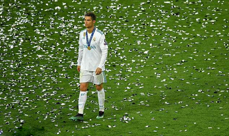 Ramos hay Ronaldo là ông vua phòng thay đồ Real? - Bóng Đá
