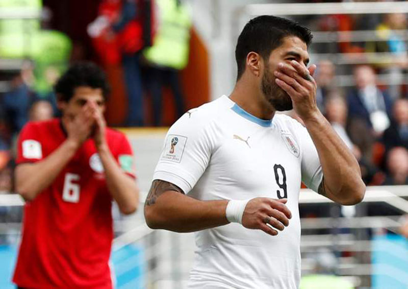 Khi  Suarez quên mất cách ghi bàn - Bóng Đá