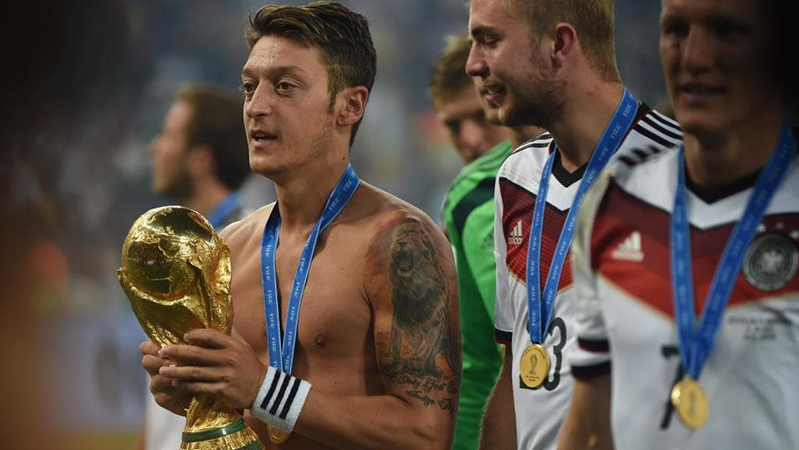 Mesut Oezil từ giã ĐT Đức và cái kết đắng cho thiên tài - Bóng Đá