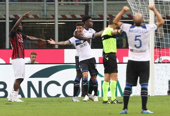 Gục ngã phút cuối, AC Milan đánh rơi 3 điểm đầy tiếc nuối - Bóng Đá