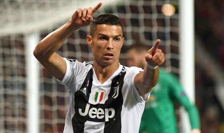 Buffon chỉ ra lý do khiến Juventus và Ronaldo không thể vô địch Champions League - Bóng Đá
