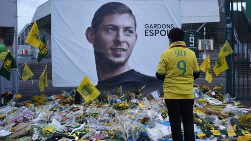 Vì Emiliano Sala, 