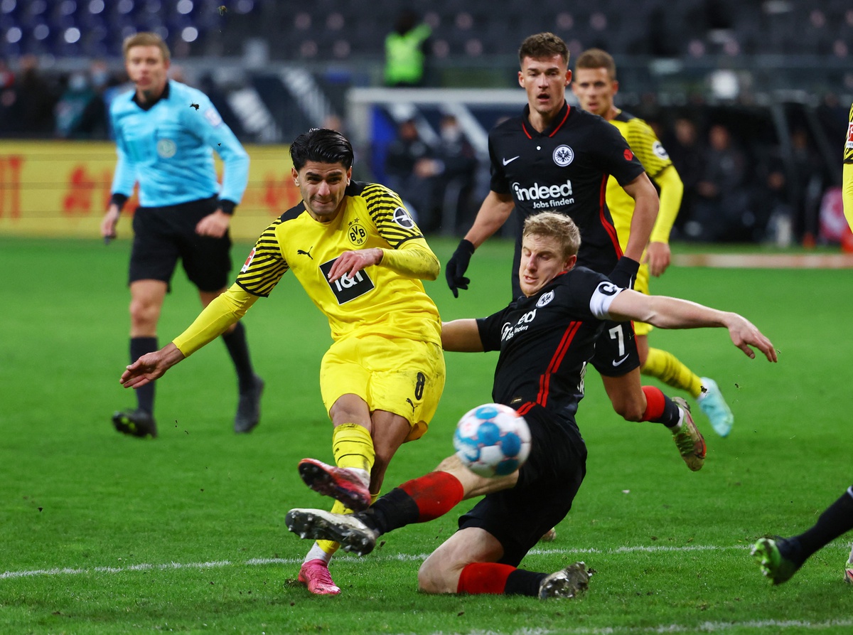 Dortmund thắng ngược Frankfurt dù bị dẫn 2-0 - Bóng Đá