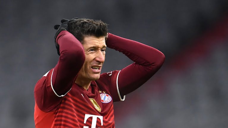 Đội hình tiêu biểu vòng 18 Bundesliga: 3 cơn ác mộng Bayern - Bóng Đá