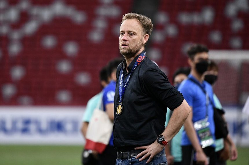 HLV Polking muốn đưa tuyển Thái Lan đi World Cup 2026. Ảnh: Matichon.