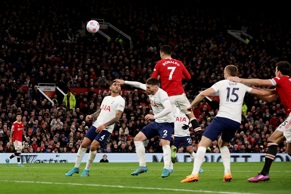 MU thắng nghẹt thở Tottenham: Niềm kiêu hãnh Ronaldo - Bóng Đá