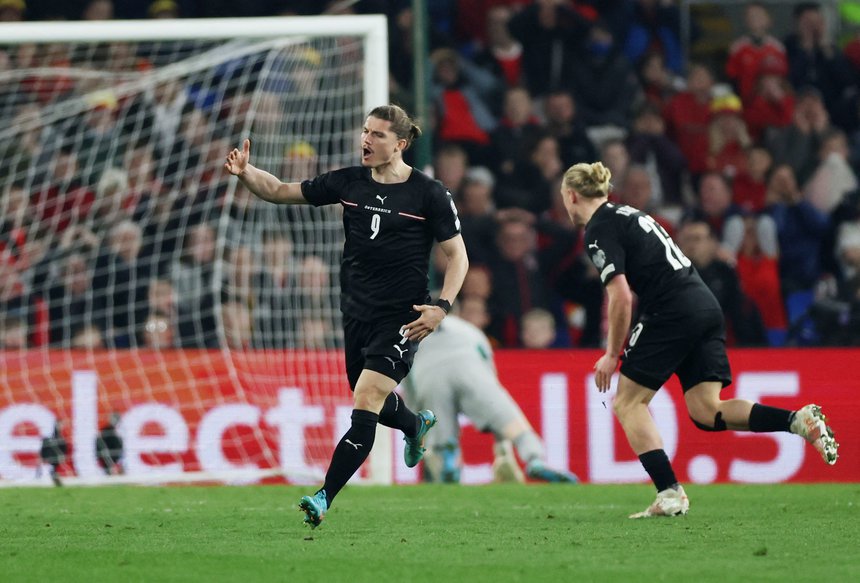Bale lập cú đúp đưa xứ Wales vào chung kết play-off World Cup - Bóng Đá