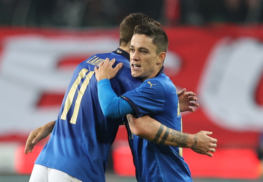 Donnarumma mắc sai lầm trong chiến thắng của tuyển Italy - Bóng Đá