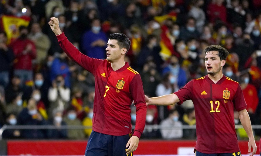 Tây Ban Nha thắng Iceland 5-0 - Bóng Đá