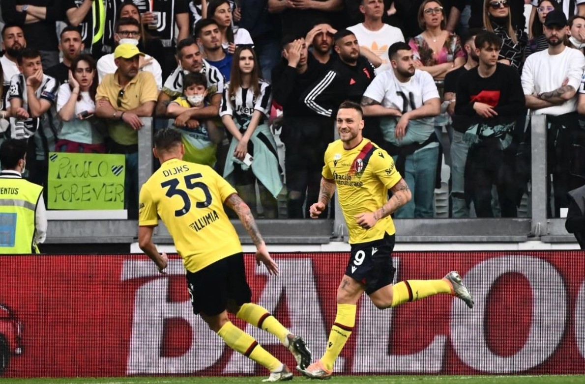 Vlahovic giải cứu Juventus ở phút 90+5 - Bóng Đá