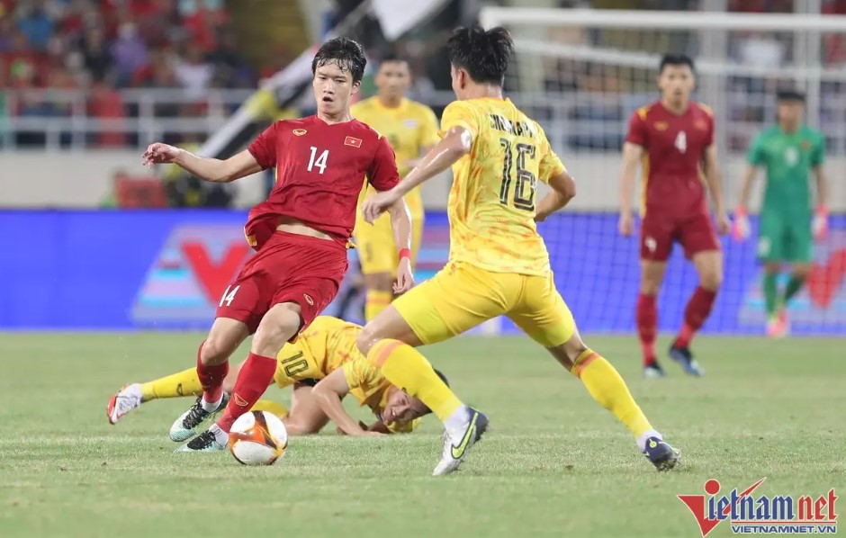 Thầy Park mong Hoàng Đức được 'gỡ' hợp đồng, sang Hàn, Nhật chơi bóng - Bóng Đá