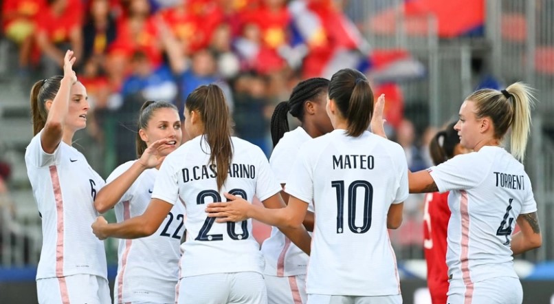 Phản ứng của tuyển nữ Pháp sau trận thắng đậm Việt Nam - Bóng Đá