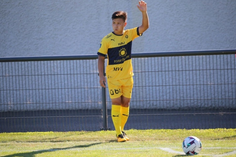 Quang Hải ra sân trong chiến thắng của Pau FC - Bóng Đá