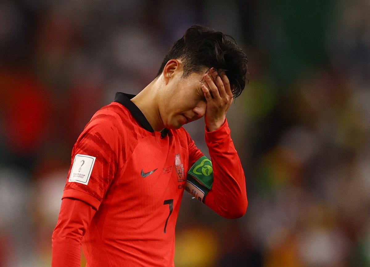 CĐV Hàn Quốc khóc nức nở khi thua Ghana - Bóng Đá