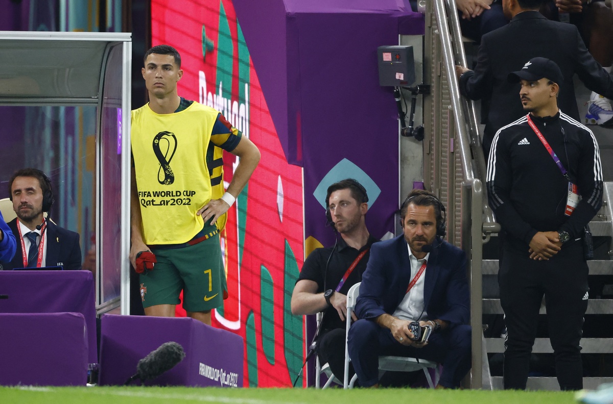 Ronaldo được ưu ái khi ngồi dự bị - Bóng Đá