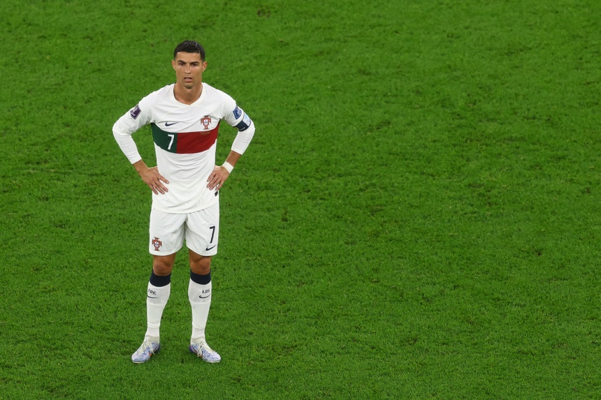 Evra: 'Không ngạc nhiên nếu Ronaldo giải nghệ' - Bóng Đá
