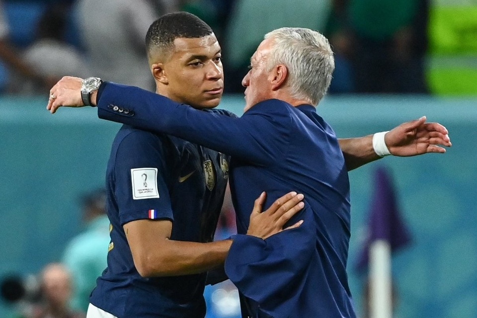 Deschamps: Tôi không muốn làm phiền Mbappe - Bóng Đá