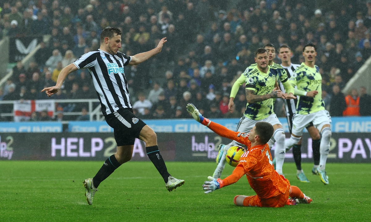 Newcastle trao cơ hội vào top 3 cho Man United - Bóng Đá