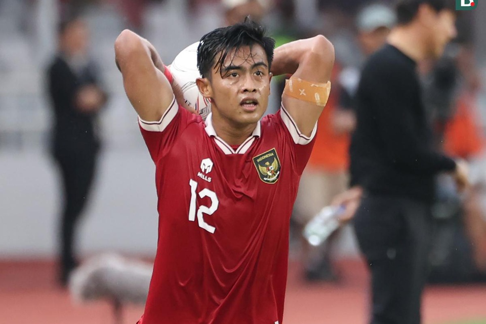 Cầu thủ Indonesia được xếp 'chung mâm' với sao trẻ MU - Bóng Đá