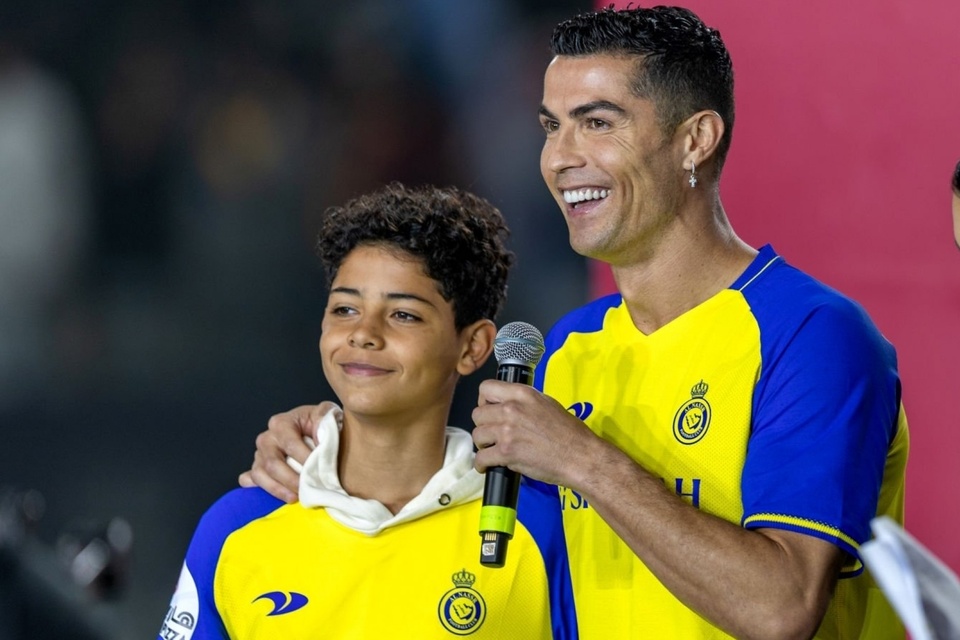 Con trai Ronaldo tới Saudi Arabia chơi bóng - Bóng Đá