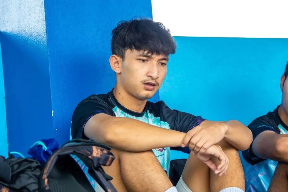 Cầu thủ Thái Lan vào sân đấm thủ môn bị treo giò hai năm - Bóng Đá