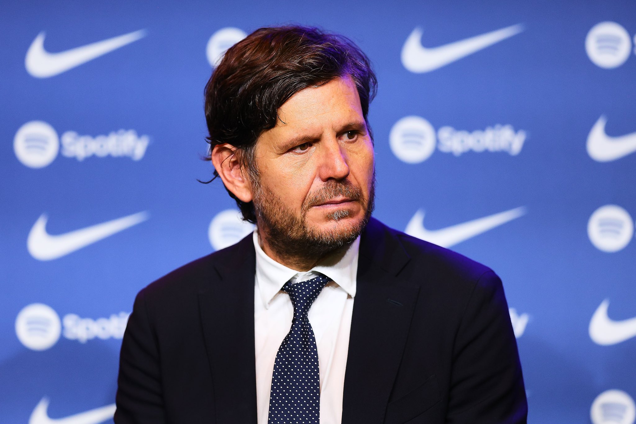 Giám đốc Barca lên tiếng về khả năng tái ngộ Messi - Bóng Đá