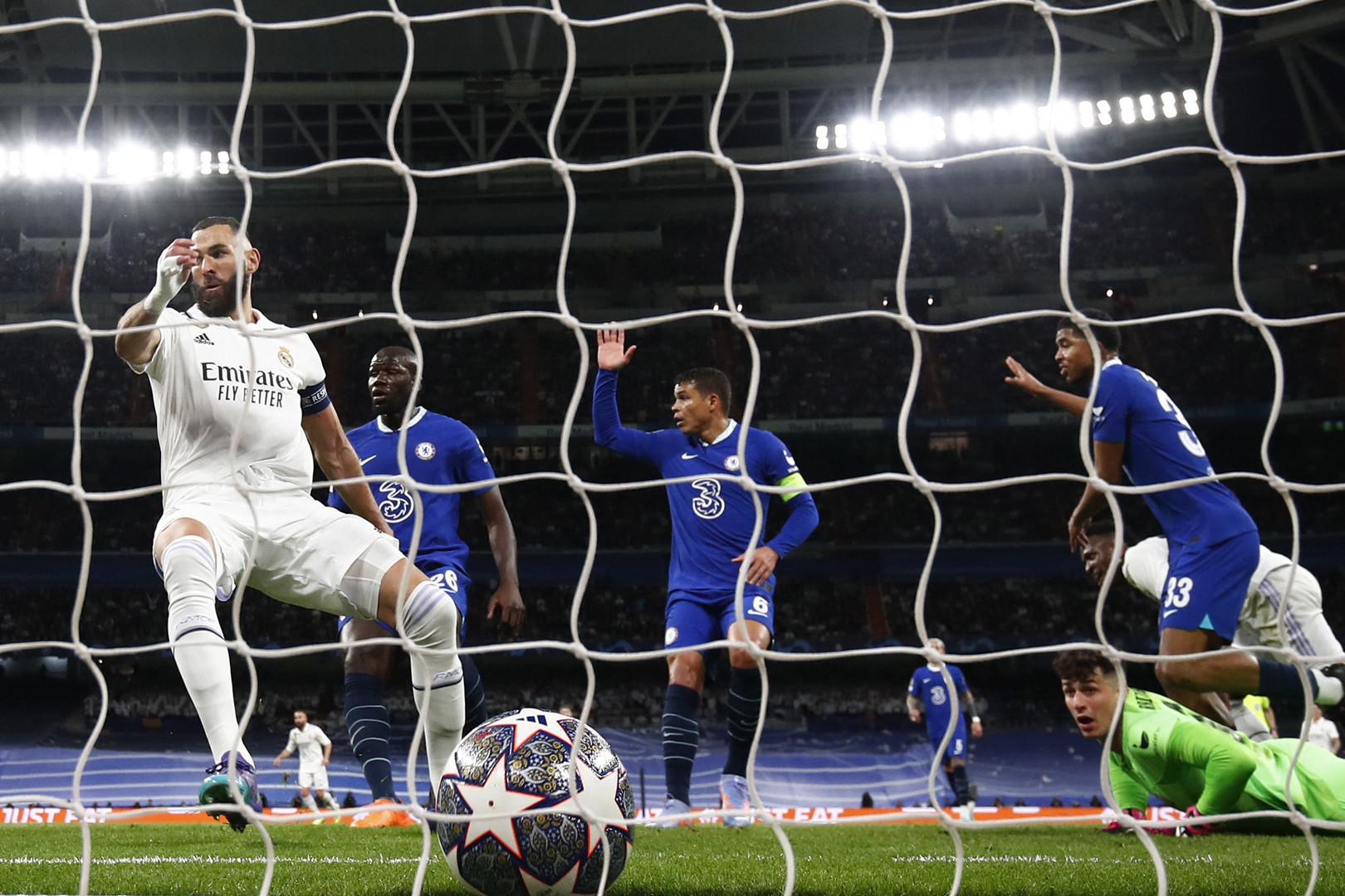 Real Madrid thắng dễ Chelsea: Quyền uy của nhà Vua - Bóng Đá