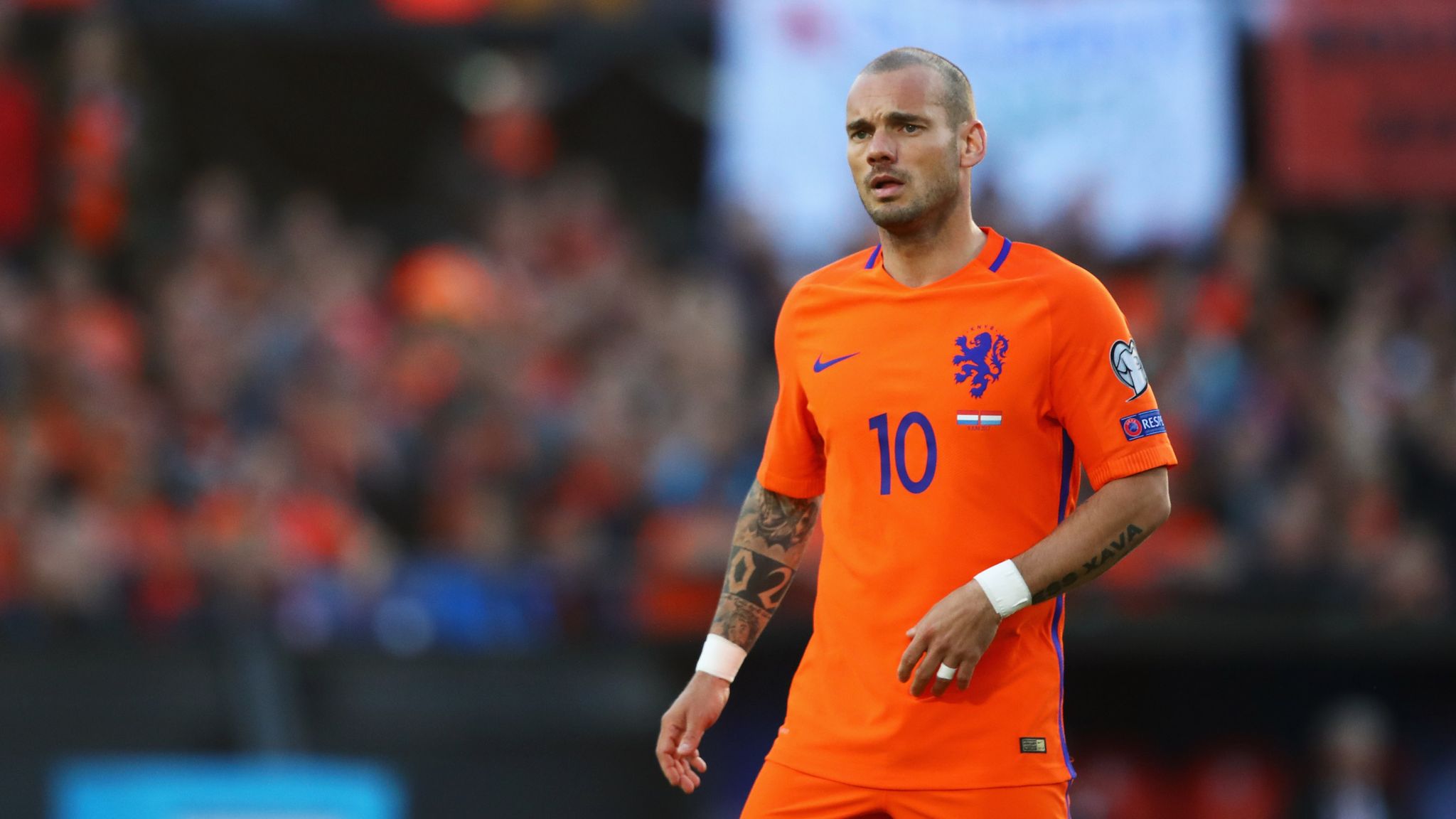 Sneijder chỉ ra cầu thủ gây lãng phí tiền bạc của Chelsea - Bóng Đá