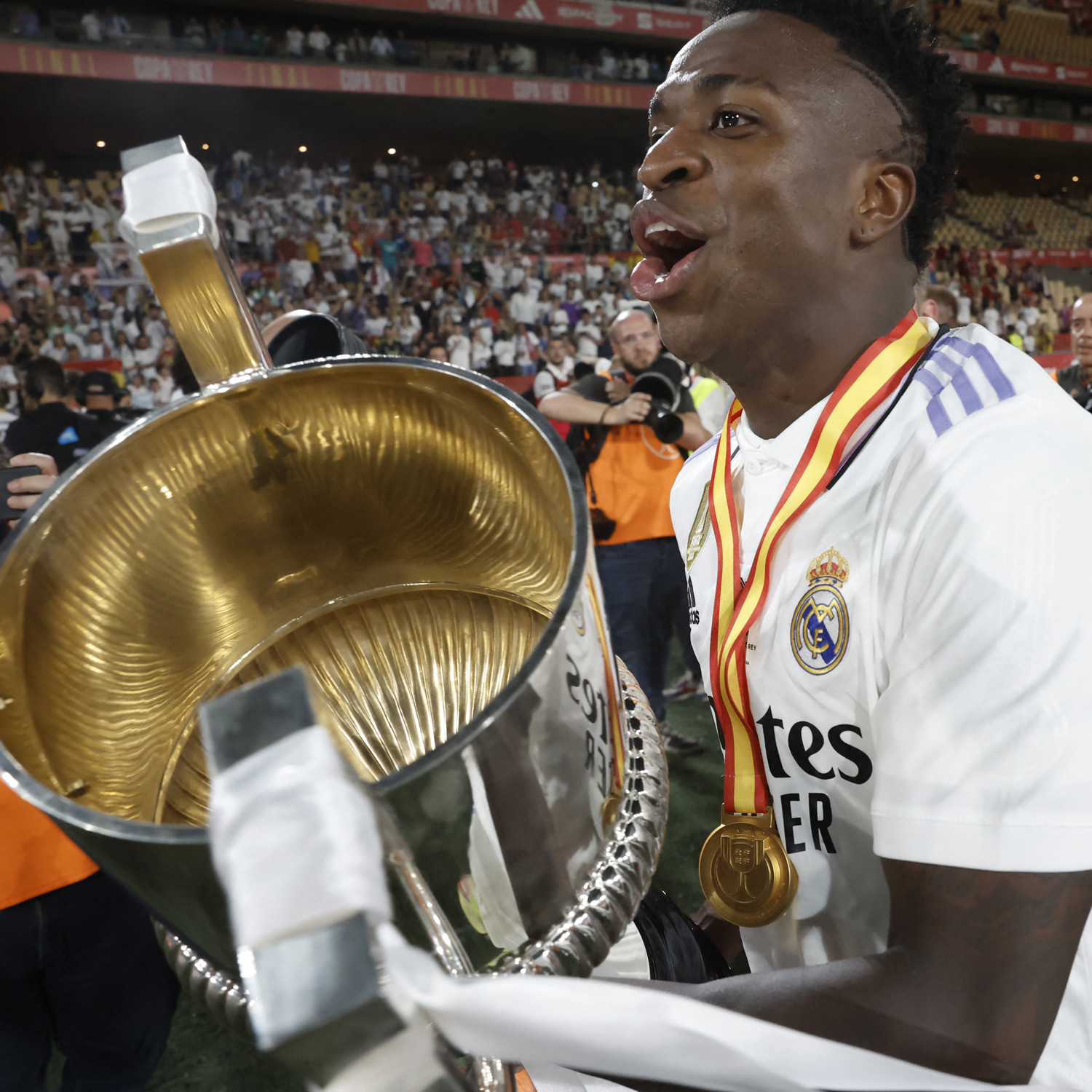 Real Madrid đoạt Cúp nhà Vua: Ngọn lửa Vinicius - Bóng Đá