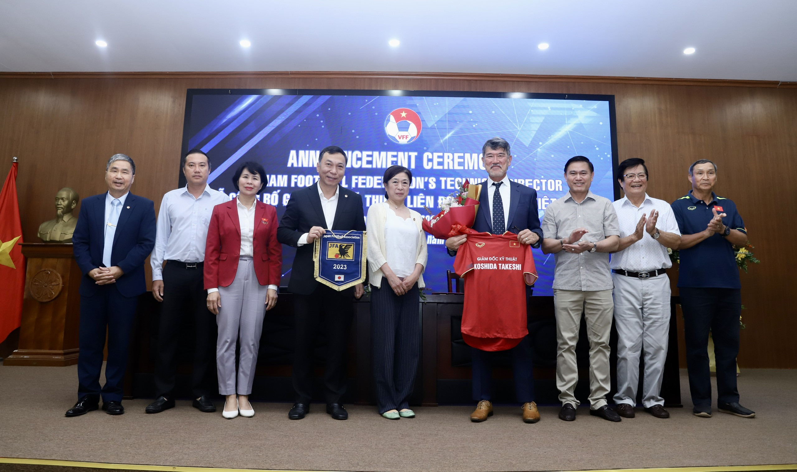 Không phải HLV Park Hang Seo, VFF ký hợp đồng với GĐKT người Nhật - Bóng Đá