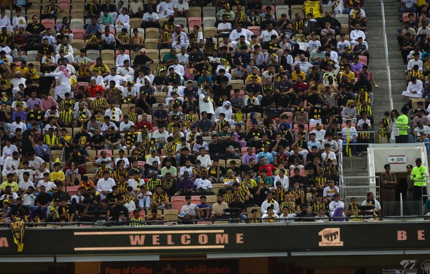 60.000 người dự lễ ra mắt của Benzema tại Saudi Arabia - Bóng Đá