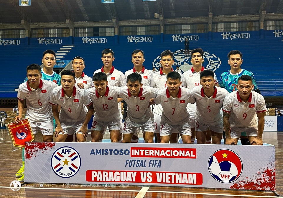 Tuyển futsal Việt Nam thua Paraguay trước khi sang Argentina - Bóng Đá