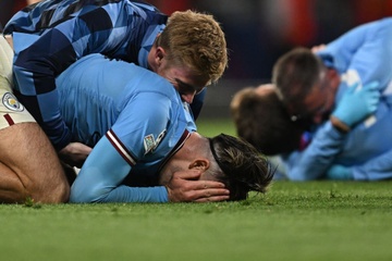 Grealish bật khóc trong ngày vô địch Champions League - Bóng Đá