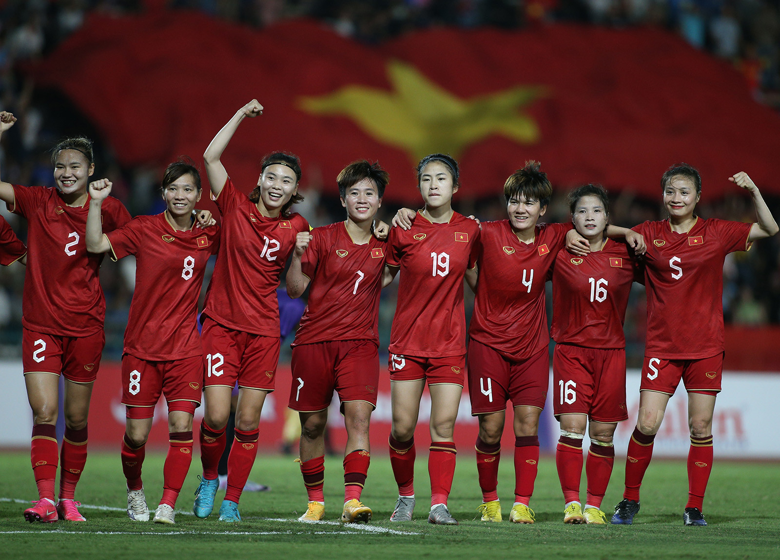 Dự World Cup, mỗi cầu thủ nữ Việt Nam nhận gần 1 tỷ đồng - Bóng Đá