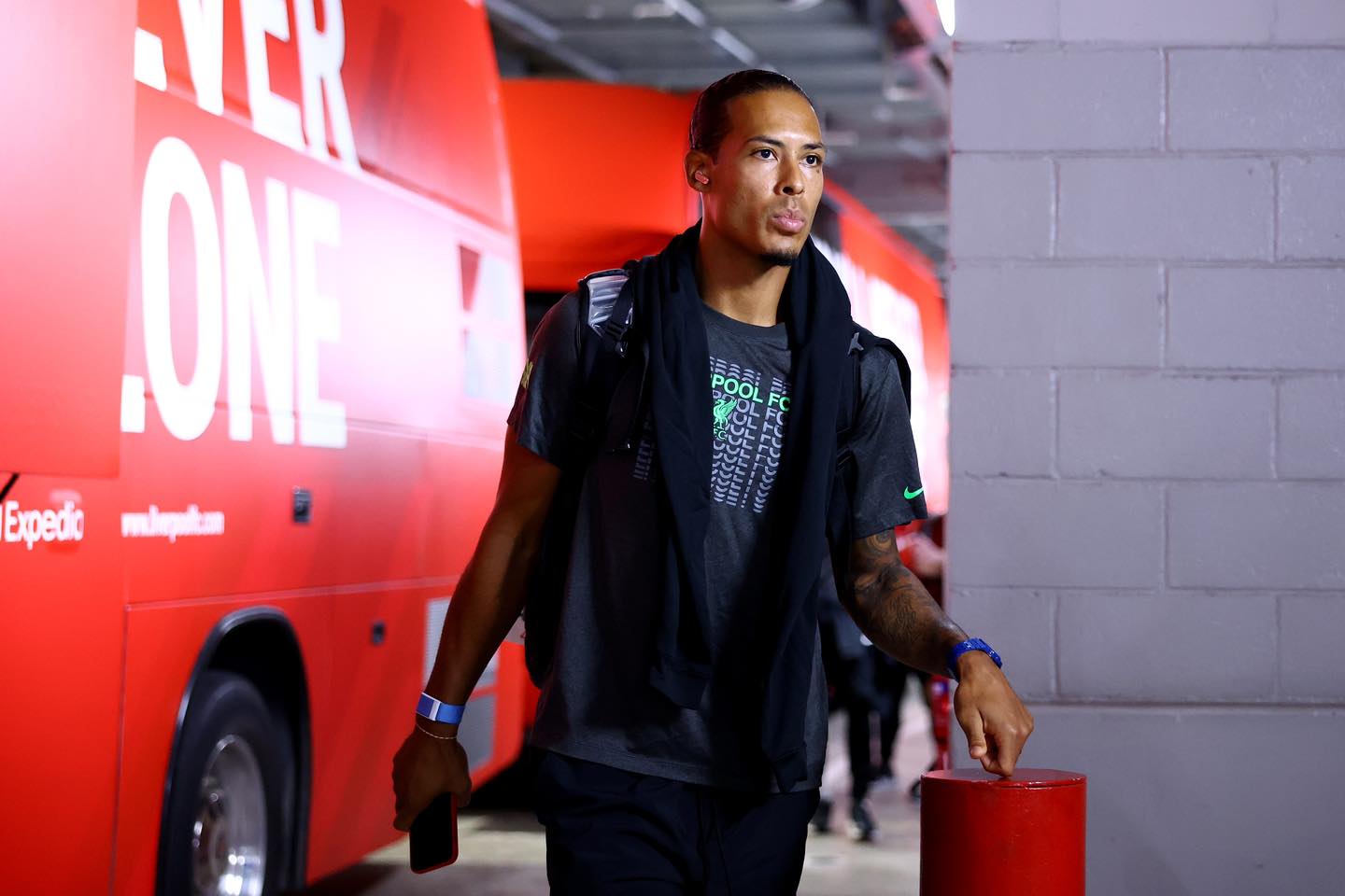Van Dijk lên tiếng về tình hình chuyển nhượng Liverpool 1 Van Dijk lên tiếng về tình hình chuyển nhượng Liverpool - Bóng Đá