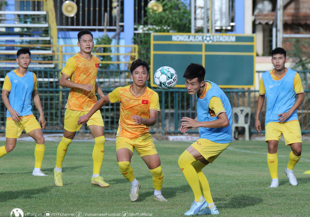 U23 Việt Nam đấu U23 Lào: Không chỉ là chiến thắng - Bóng Đá