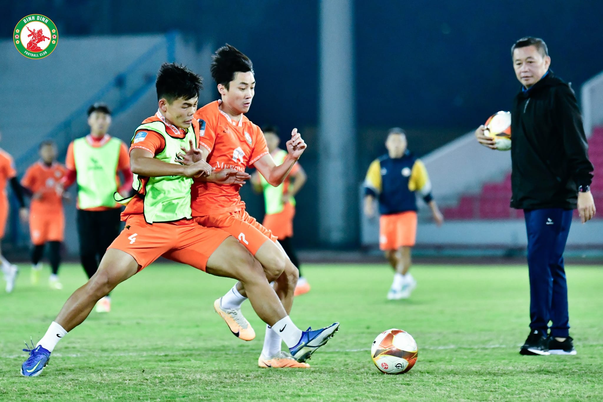 Chuẩn bị cho V-League, HLV nêu rõ yêu cầu - Bóng Đá